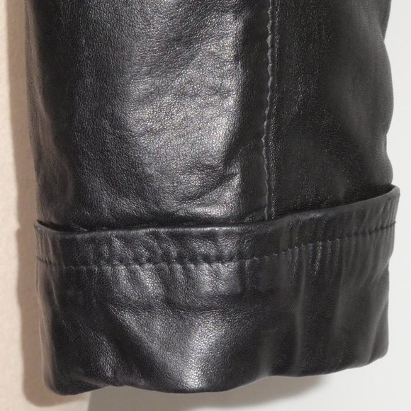 VINTAGE SPEISER FURS  BLACK LEATHER BOMBER STYLE JACKET. - Picture 14 of 16